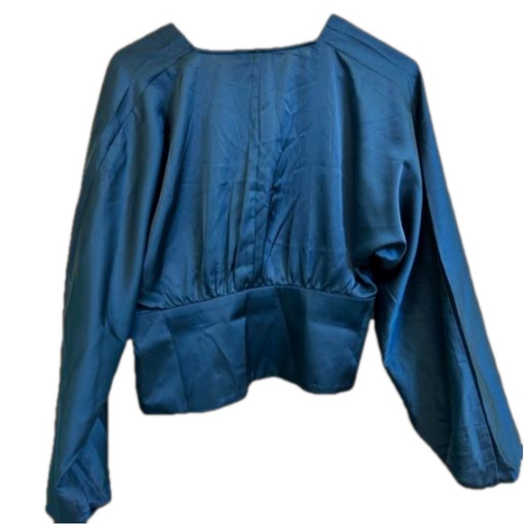 Banana Republic Cropped Blousant Sleeve Blouse Teal Size 2 - Picture 2 of 5